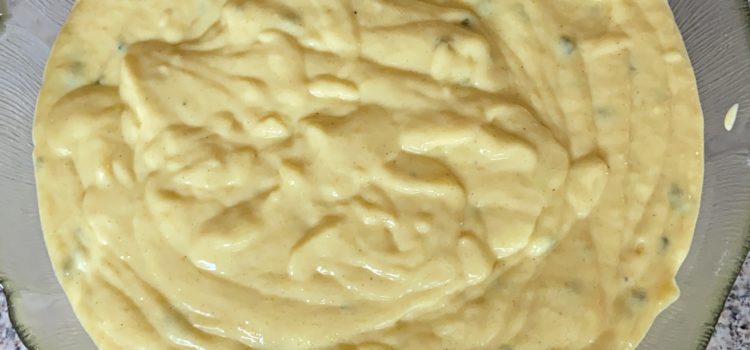 Indisches Shrikhand mit Mangopüree Indisches Shrikhand mit Mangopüree